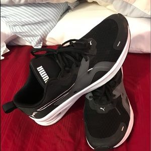 Men’s PUMA shoes size 12